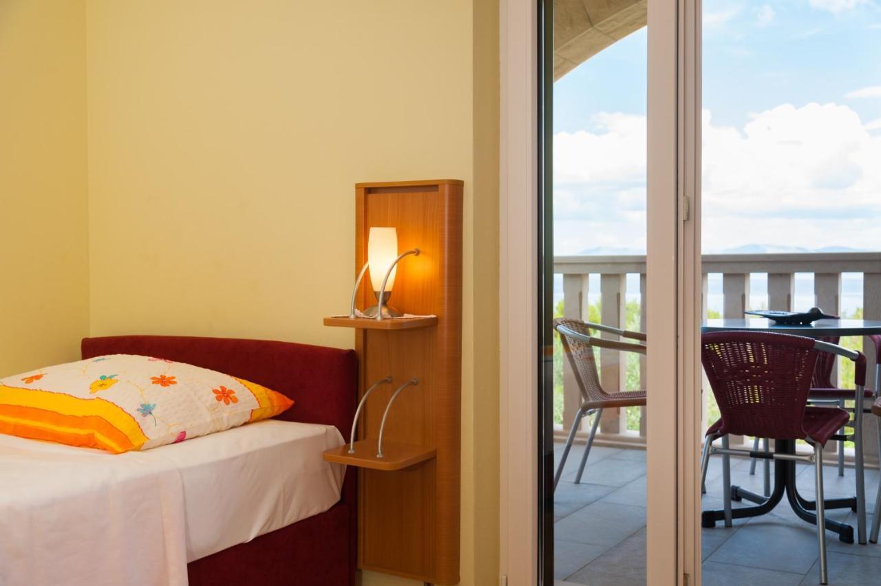Apartments By The Sea Postira, Brac - 15242 Ngoại thất bức ảnh